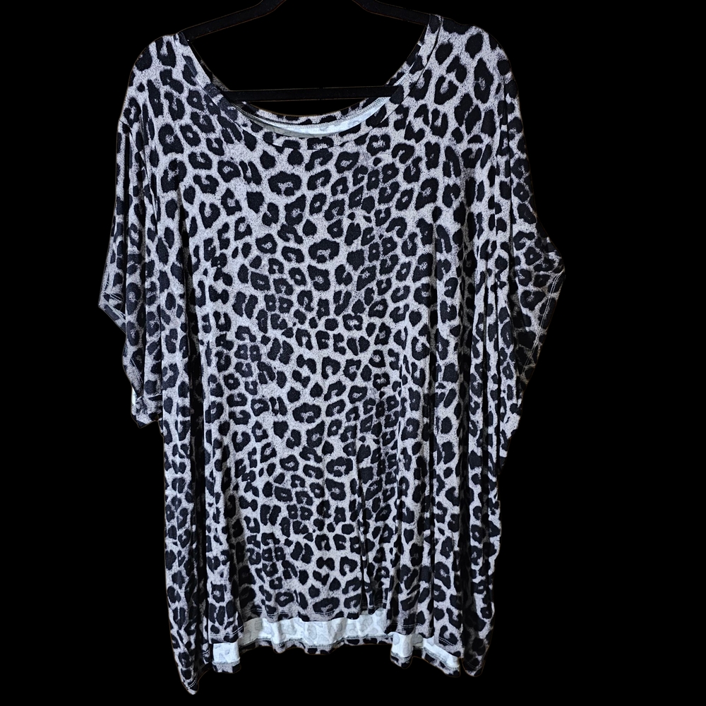 Torrid Black and White Leopard Print Blouse
